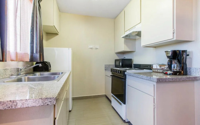 Quality Inn & Suites Redwood Coast