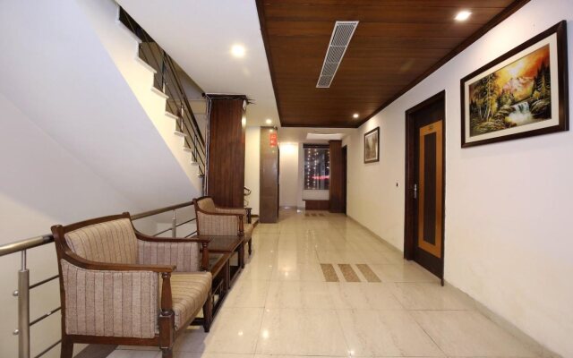 OYO 1423 Hotel Monerio