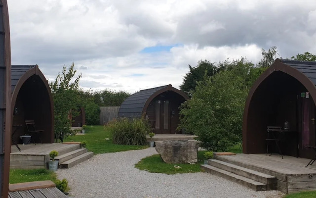 The Little Hide - Adult Only Camping Pods