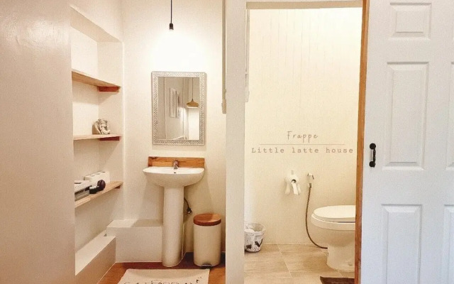 Little Latte House
