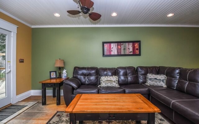 Cross the River 2 Bedroom House