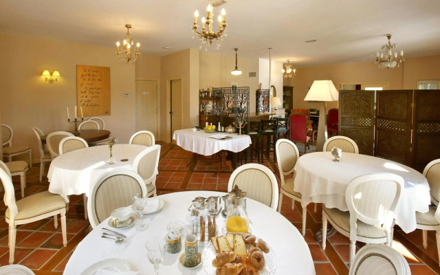 Hotel Santa Coloma del Camino