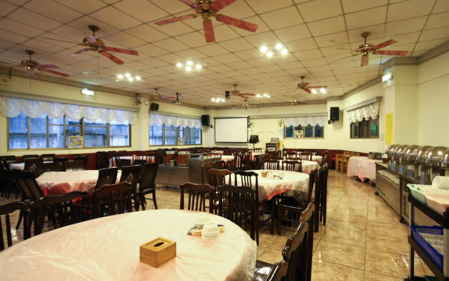 Jenq Yang Hotspring Hotel