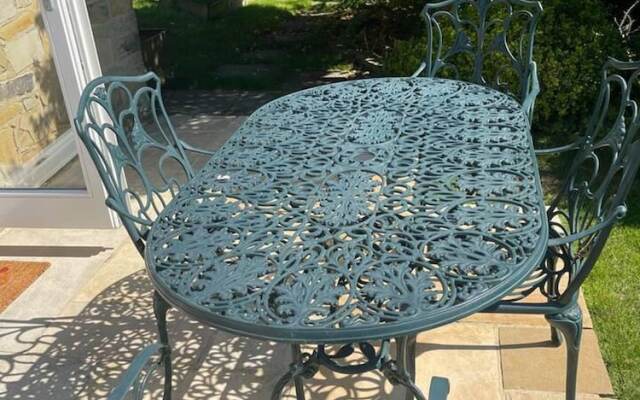 Immaculate 1-bed Studio With Outside Patio