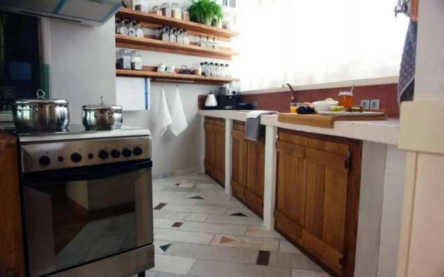 Unique - Spacious Studio with rooftop / Thissio