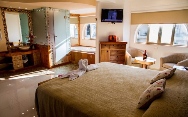 Condominio Andales on The Bay