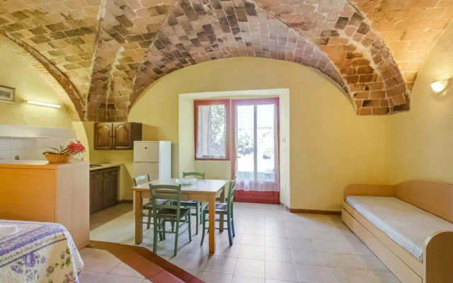 Tuscan Farmhouse in Montescudaio near Sea