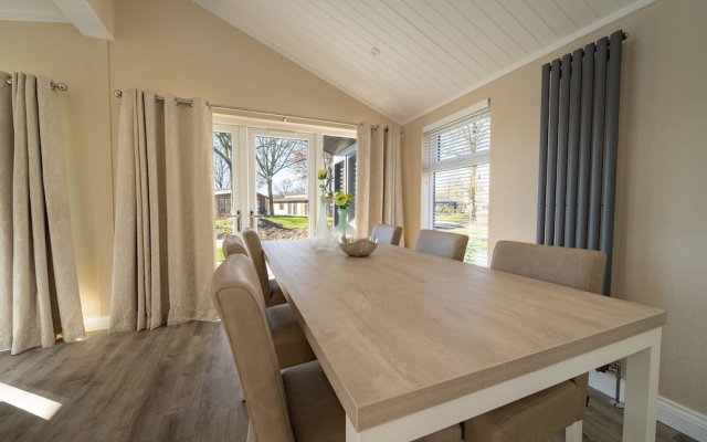 Modern Chalet With Combi Microwave Efteling At 2Km