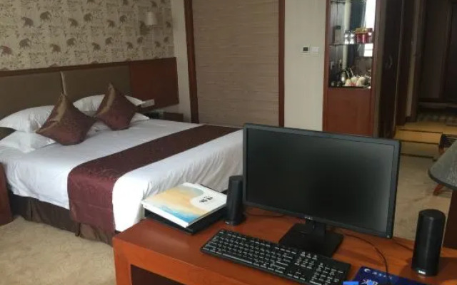 Four Seasons Guanghua Hotel