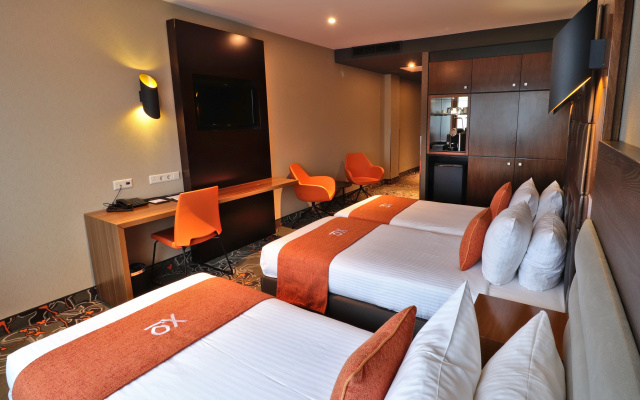 XO Hotels Park West