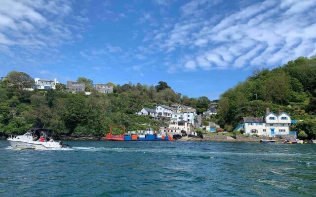 The Slipway Fowey Harbour, Parking 1 Min & Garden