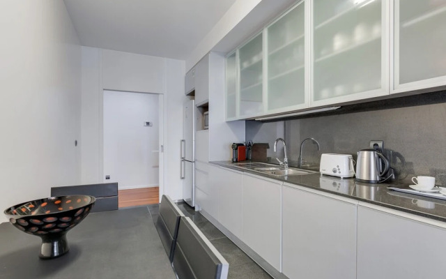 Ramos apartment by HRM