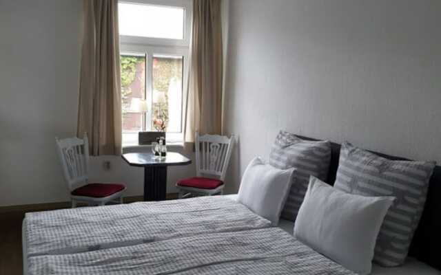 Haduloha Hotel & Restaurant