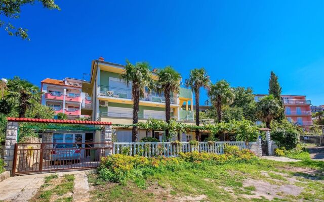 Awesome Home in Crikvenica With Wifi and 3 Bedrooms