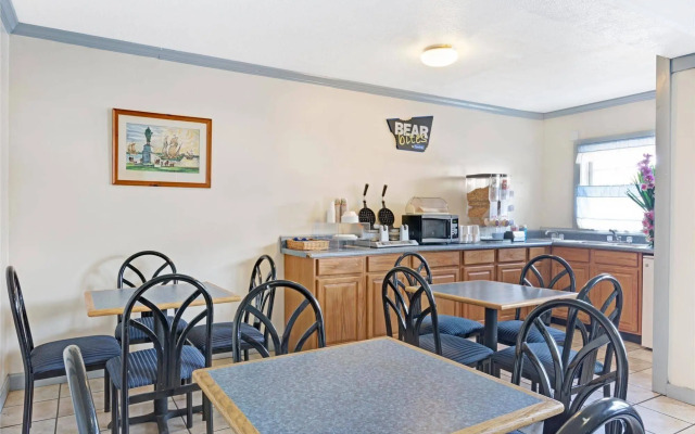 Capt. John Smith Inn