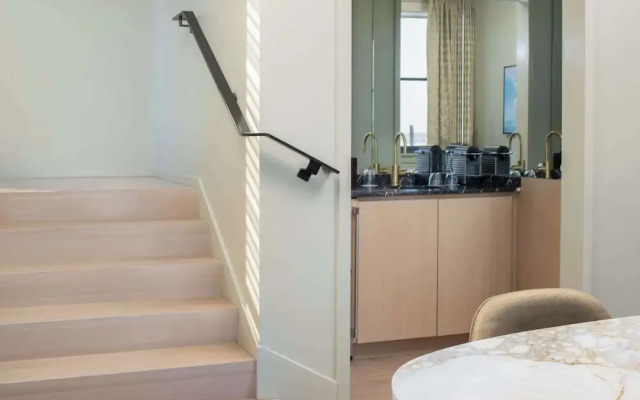 Hotel Savoy Kansas City, Tapestry Collection by Hilton