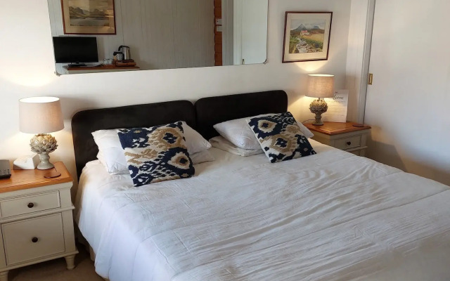 Summer Isles Hotel