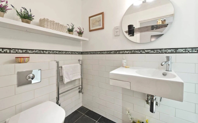 Fantastic 3 Bed Apartment In Earls Court