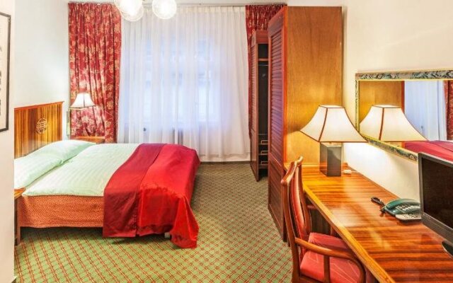 Hotel Grand