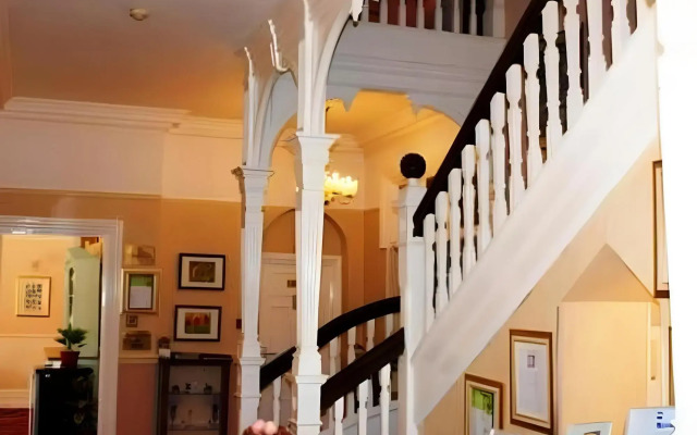 Quorn Lodge Hotel