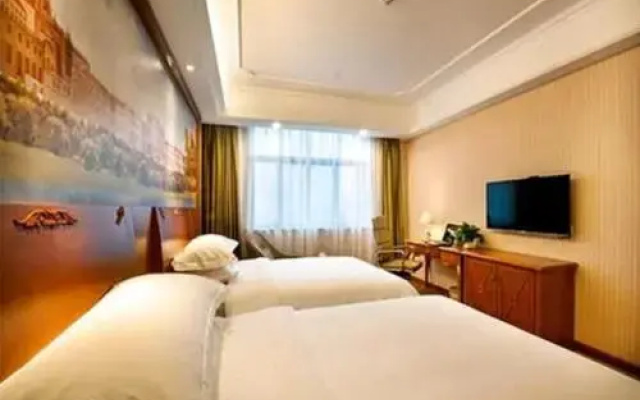 Vienna International Hotel (Yongzhou Ave Subway Stn, Ningbo Lishe Airport Branch)