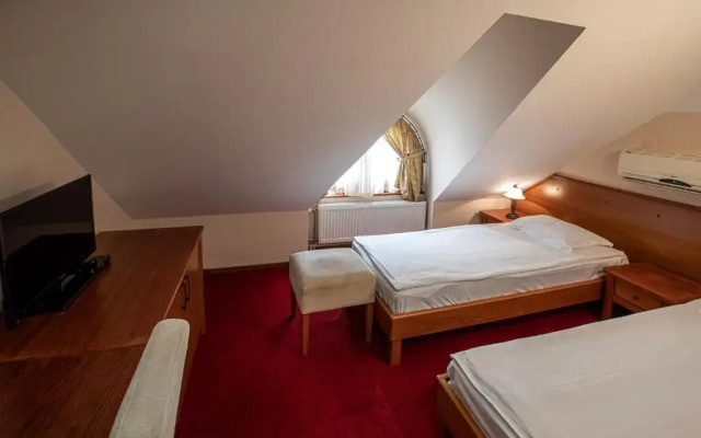 Garni Hotel Vila Lago
