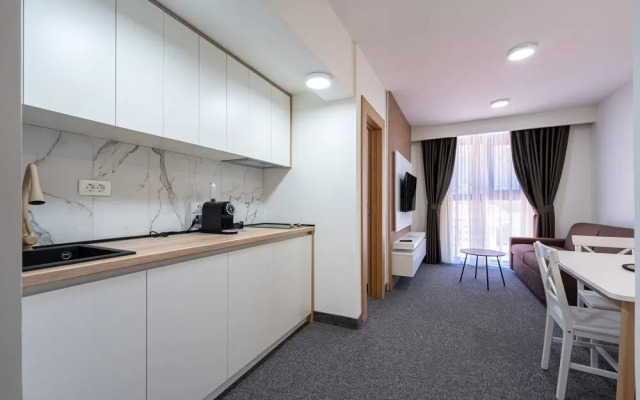 Rooftop Apartments & Rooms