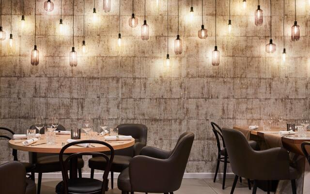 Hotel Indigo Berlin - East Side Gallery by IHG