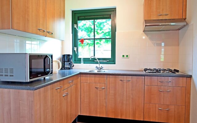 Cozy Furnished House with Garden near Nature Reserve