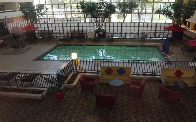 Atrium Hotel and Suites DFW Airport South