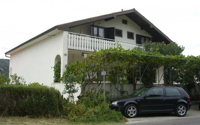 Ruža - Peaceful Area & Parking - A1