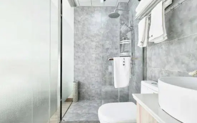 Xiao Die Qian Xun Hostel