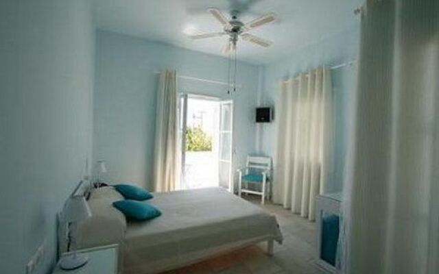 Spiros & Hiroko Hotel - Adults Only