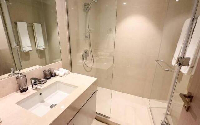 Mh - Stylish 2-bedroom Residence Ref 4100