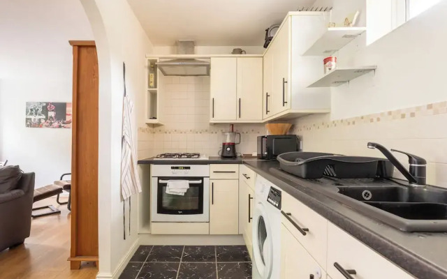 Charming Cosy Coach House in Fishponds, Bristol