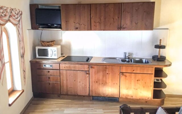 Burg Biedenegg mit SchlosscafiA© (FIE211)