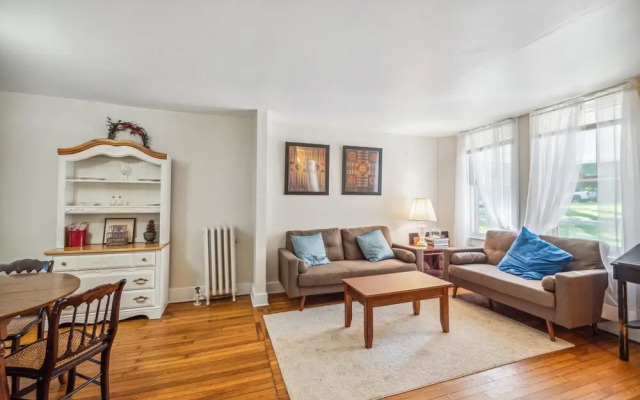 Cozy Home Best Location In Town On 7 Private Acres 2 Bedroom Cottage by Redawning