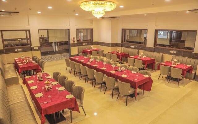 Dhauladhar Heights Resort