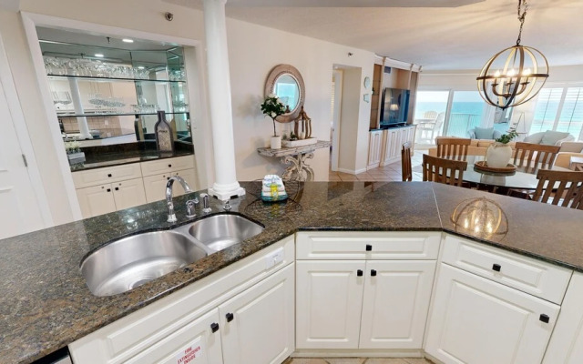 Inlet Reef 205 2 Bedroom Apts by RedAwning