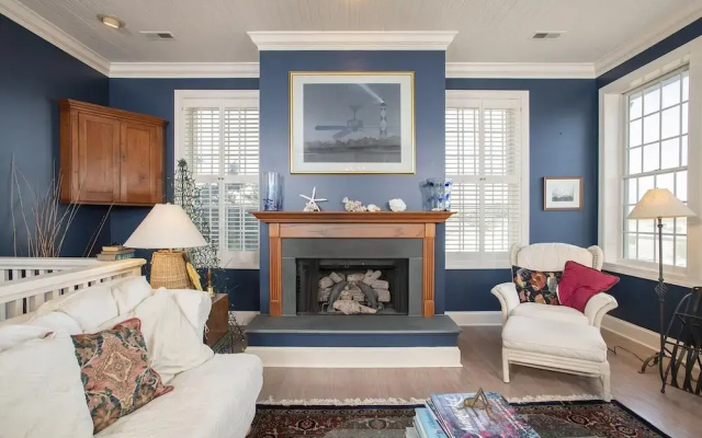 Coastal Casa 2 Bedroom Home