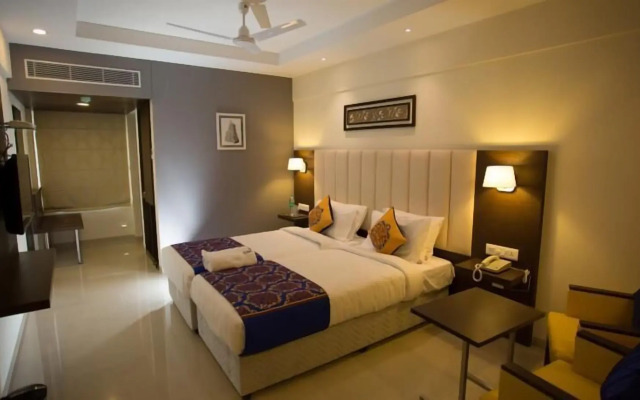 Hotel Ganpat Grand, Palani