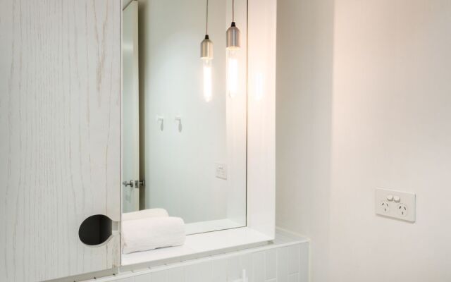 LittleStay Collection - Dorcas
