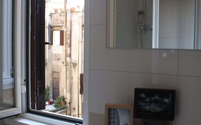 Home2Rome - Trastevere Reale