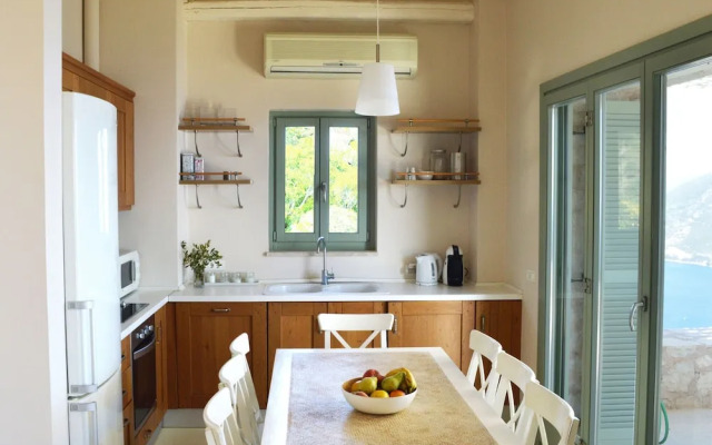 Luxurious Villa in Vasiliki with Swimming Pool & Hot Tub