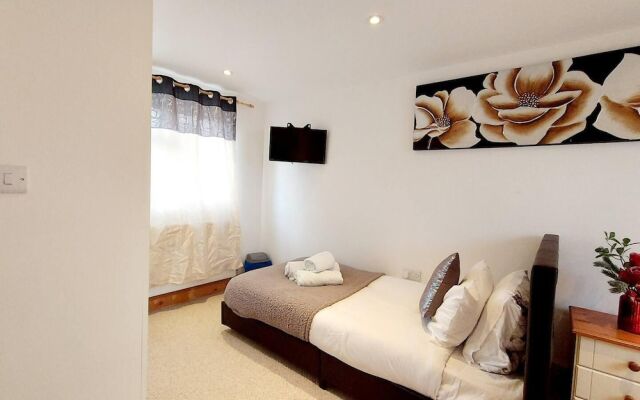 Beautiful 3-bed House in Chatham