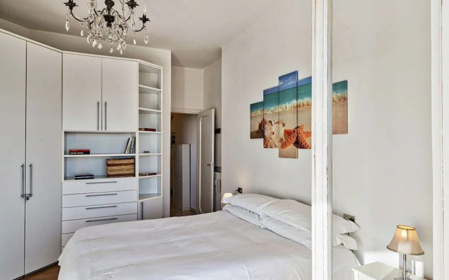 Homey Seaview Apartment