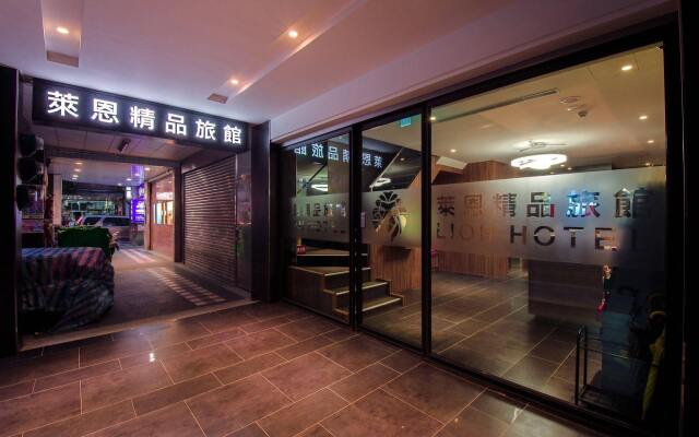 Lion Hotel