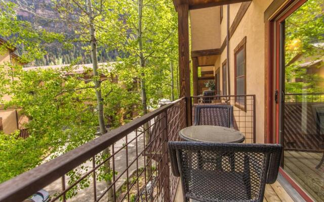 Elkhorn Townhome 1939