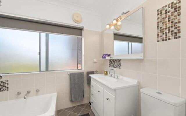 Adriana 10 - Shoal Bay