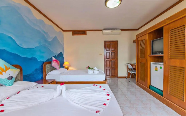 Panda Hotel（Patong Beach）